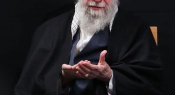 قائد امت اسلامی به فیض شهادت نائل آمد.